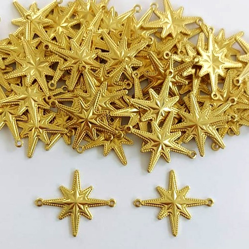 ACESSÓRIO NO BRUTO PRONTO PARA O BANHO -(CX.72) (5974) PINGENTE ESTRELA 8 PONTAS 18MM COM DUAS ARGOLINHA - COMPOSIÇÃO: 100% LATÃO - PESO TOTAL 0,6GR - BRU24415