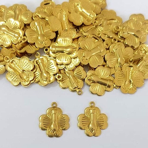 ACESSÓRIO NO BRUTO PRONTO PARA O BANHO - (5228) (CX.73) PINGENTE TREVO COM FIGA 15MM COM UMA ARGOLINHA - COMPOSIÇÃO: 100% LATÃO - PESO TOTAL 1,0GR - BRU24423