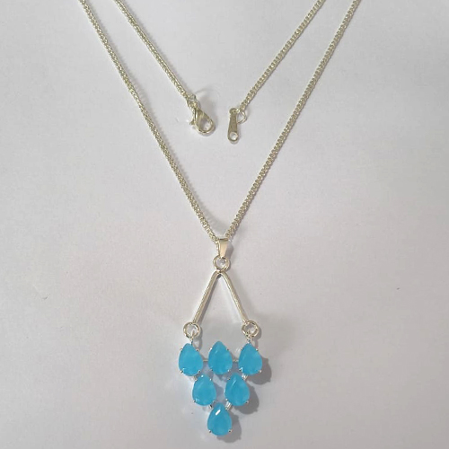 GARGANTILHA FOLHEADA A PRATA COM 50 MILÉSIMOS + VERNIZ DIAMOND - GARGANTILHA CORRENTE 45CM E PINGENTE EM PEDRAS GEOMÉTRICAS AZUIS 50MM - PRA863