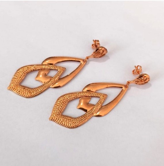 BRINCO NO BRUTO PRONTO PARA O BANHO(CX158) BRINCO SIMPLES TIPO GOTA DUPLA ( PESO 5.3GR (BRU24615