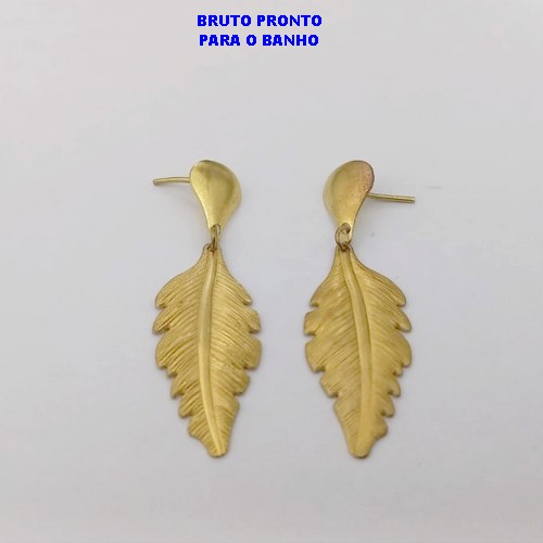 BRINCO NO BRUTO PRONTO PARA O BANHO(CX161)- BRINCO COM BASE DE PINO COM FOLHA DE 3CM(100% LATÃO)/ - PESO TOTAL 2.2GR - BRU24768