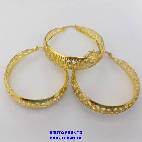 BRINCO NO BRUTO PRONTO PARA O BANHO(CX162)- BRINCO DE ARGOLA DE PINO 100% LATÃO TODA TRABALHADA DE 4CM / - PESO TOTAL 6.4GR - BRU24771