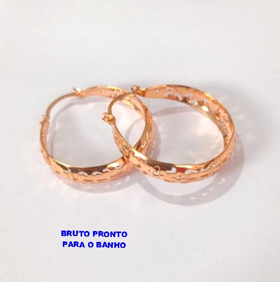 BRINCO NO BRUTO PRONTO PARA O BANHO(CX164)- BRINCO DE ARGOLA TODA TRABALHADA 2,5CM (PESO 3.8GR ) BRU24841