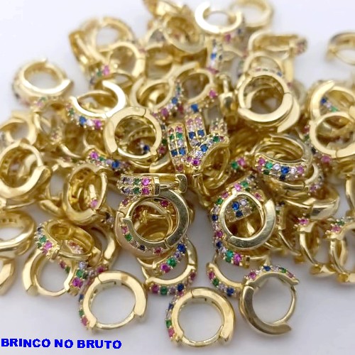 BRINCO NO BRUNTO PRONTO PARA O BANHO(CX166) -BRINCO ARGOLINHA DE PRESSÃO(TRANQUETA)TODA CRAVEJADA COM DUAS FILEIRA DE ZIRCONIA) PESO DO PAR 1.3GR - TAMANHO 10MM - BRU24891