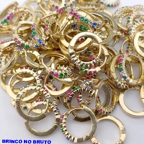 BRINCO NO BRUNTO PRONTO PARA O BANHO(CX166) -BRINCO ARGOLINHA DE PRESSÃO(TRANQUETA)TODA CRAVEJADA COM UMA FILEIRA DE ZIRCONIA) PESO DO PAR 1.2GR -TAMANHO 12MM - BRU24894