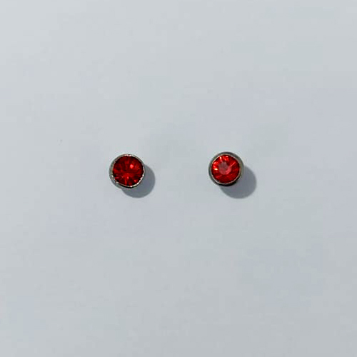 BRINCO EM AÇO INOXIDÁVEL - BRINCO AÇO INOX CRAVAÇÃO INGLESA VERMELHA 5MM (BRI0708/3) - COMPOSIÇÃO: AÇO INOXIDÁVEL - AÇO3004