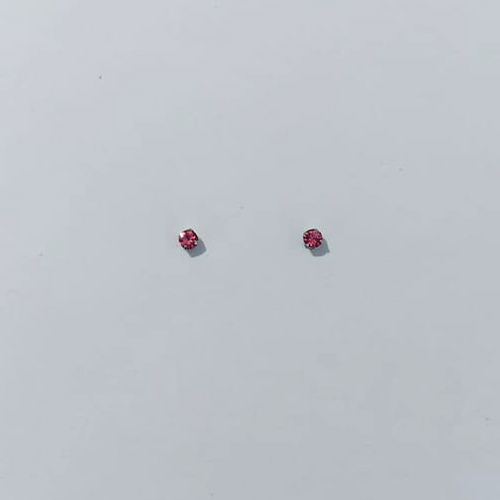 BRINCO EM AÇO INOXIDÁVEL - BRINCO AÇO INOX STRASS ROSA 2,5MM (BRI0153/2) - COMPOSIÇÃO: AÇO INOXIDÁVEL - AÇO3021