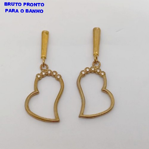 BRINCO NO BRUTO PRONTO PARA O BANHO(P156) BRINCO COM BASE DE PINO COM CORAÇÃO CRAVEJADO DE 2X1CM) - PESO 2.4GR - BRU24980