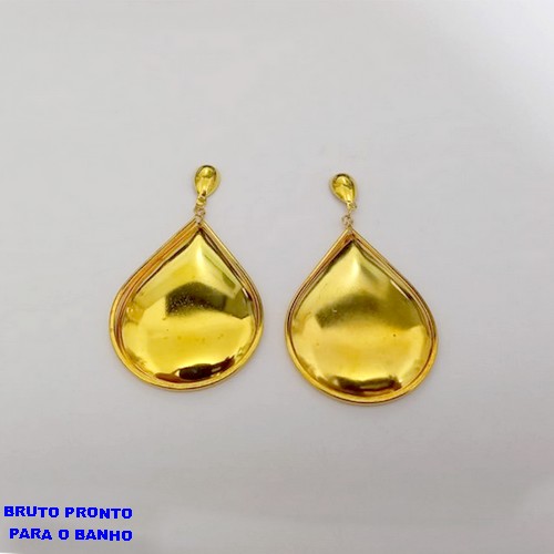 BRINCO NO BRUTO PRONTO PARA O BANHO(CX168)BRINCO COM UMA GOTA DE 3X4CM(100% LATÃO) (COM BASE DE PINO (PESO 7.5GR - BRU25006