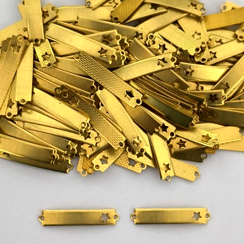 ACESSÓRIO NO BRUTO PRONTO PARA O BANHO - (1934) PLACA PARA GRAVAÇÃO 25MM - PESO TOTAL 0,6GR - COMPOSIÇÃO: 100% LATÃO - BRU0003803