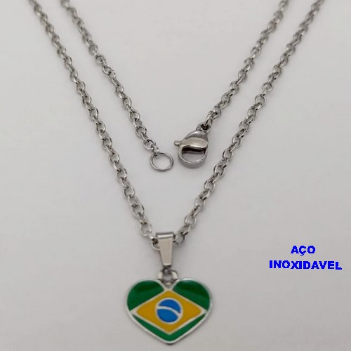 GARGANTILHA EM AÇO INOXIDAVEL COM PINGENTE BANDEIRA DO " BRASIL " RESINADA EM FORMA DE CORAÇÃO DE 13MM( TAMANHO 50CM) AÇO3037