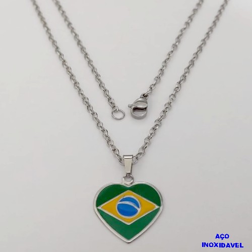 GARGANTILHA EM AÇO INOXIDAVEL COM PINGENTE BANDEIRA DO " BRASIL " RESINADA EM FORMA DE CORAÇÃO DE 20MM(2CM "( TAMANHO 45CM)" AÇO3048