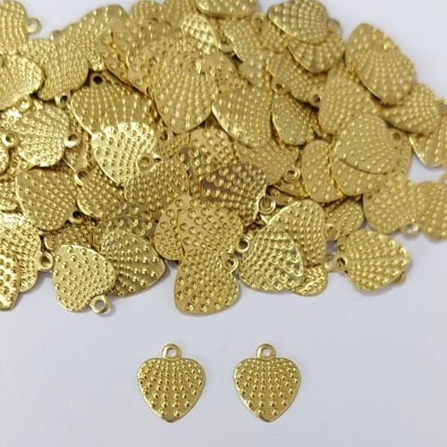 ACESSÓRIO NO BRUTO PRONTO PARA O BANHO - (V4156) ACESSÓRIO CORAÇÃO TRABALHADO 10MM - PESO TOTAL 0,4GR - COMPOSIÇÃO: 100% LATÃO - BRU0003840