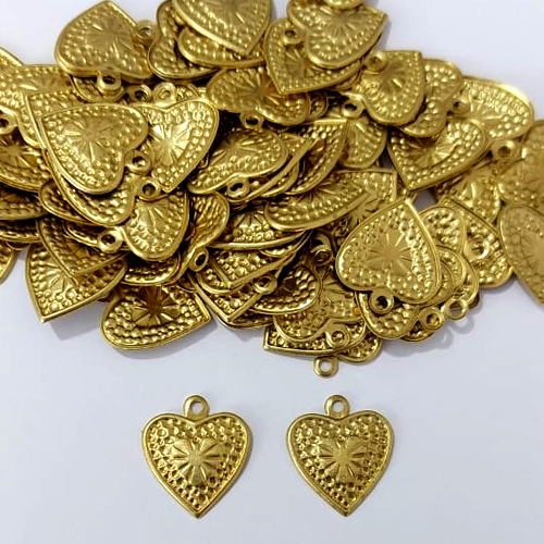 ACESSÓRIO NO BRUTO PRONTO PARA O BANHO - (V4071) ACESSÓRIO CORAÇÃO TRABALHADO 16MM - PESO TOTAL 0,6GR - COMPOSIÇÃO: 100% LATÃO - BRU0003846