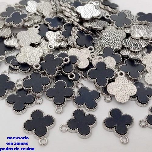 ACESSÓRIO NO BRUTO PRONTO PARA O BANHO - PINGENTE TIPO VAN CLEEF COM UMA ARGOLINHAS - COMPOSIÇÃO: ZAMAC E RESINA - TAMANHO 14MM - (VENDIDO POR UNIDADE) PESO TOTAL 1GR - BRU25208