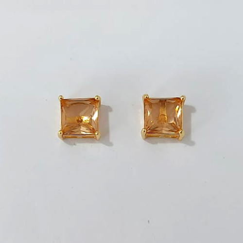 BRINCO FOLHEADO A OURO - BANHADO COM 5 MILÉSIMOS + VERNIZ DIAMOND - BRINCO DE PINO COM ZIRCÔNIA QUADRADA SALMÃO 12MM OURO1283