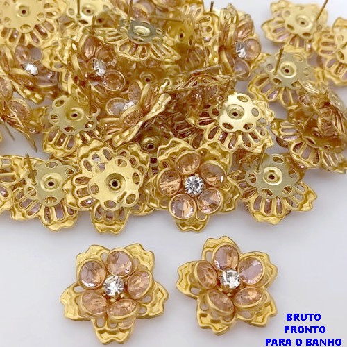 BRINCO NO BRUTO PRONTO PARA O BANHO(117)-BRINCO TODO TRABALHADO EM LATÃO/VIDRO E ZIRCONIA - TAMANHO 27MM / PESO 5,9GR - BRU25250