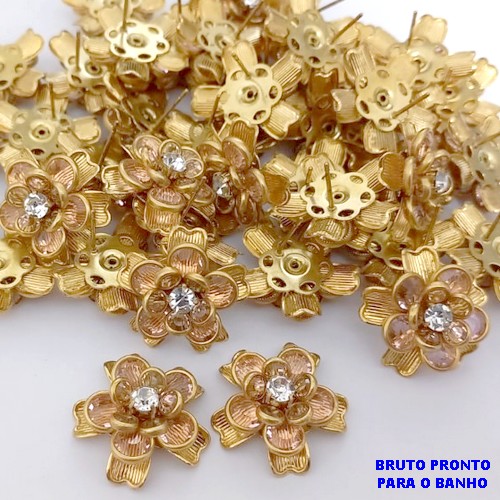 BRINCO NO BRUTO PRONTO PARA O BANHO(117)-BRINCO TODO TRABALHADO EM LATÃO/VIDRO E ZIRCONIA - TAMANHO 27MM / PESO 5,9GR - BRU25252