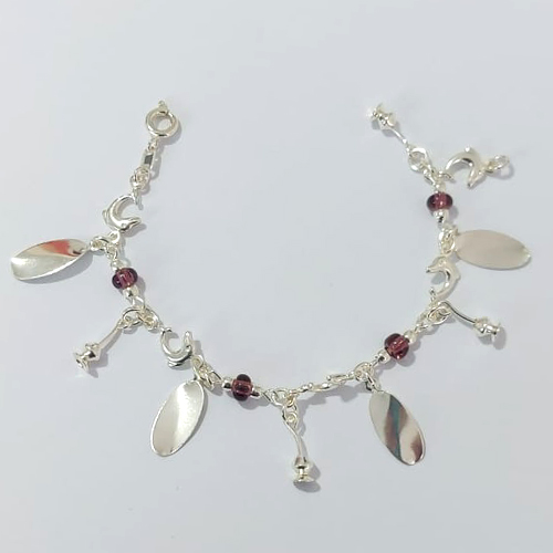 PULSEIRA FOLHEADA A PRATA COM 50 MILÉSIMOS + VERNIZ DIAMOND - PULSEIRA INFANTIL 12CM COM GOLFINHOS E MIÇANGAS - PRA921