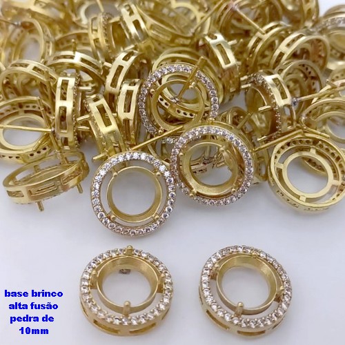 ACESSÓRIO NO BRUTO PRONTO PARA BANHO(pote)BASE PARA BRINCO EM ALTA FUSÃO CRAVEJADA (PARA PEDRA DE 10MM) - PESO: 2.9GR(VENDIDA POR PAR)- BRU25658
