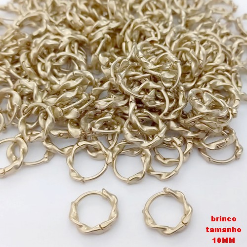 BRINCO NO BRUTO PRONTO PARA O BANHO(CX181)- BRINCO ARGOLINHA DE PRESSÃO (TRANQUETA) - TAMANHO: 10MM - PESO TOTAL 0,07GR - BRU25664