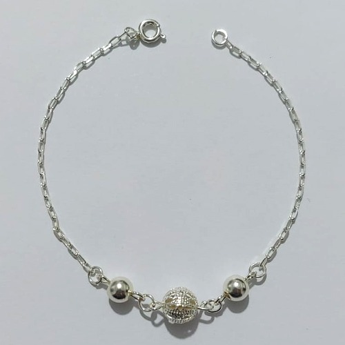 PULSEIRA FOLHEADA A PRATA COM 50 MILÉSIMOS + VERNIZ DIAMOND - PULSEIRA COM ESFERAS - TAMANHO: 19CM - PRA1012