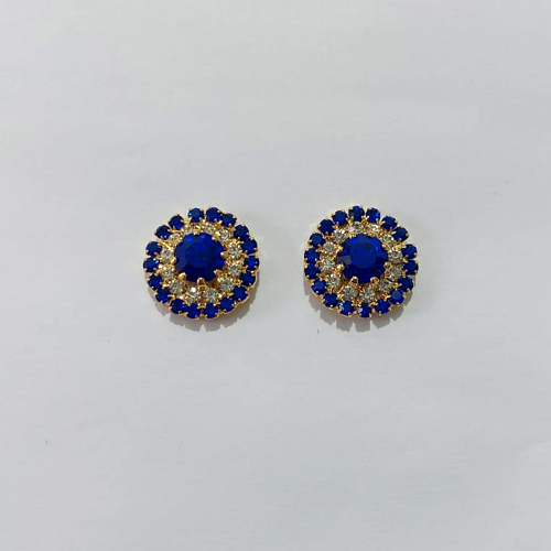 BRINCO FOLHEADO A OURO - BANHADO COM 5 MILÉSIMOS + VERNIZ DIAMOND - BRINCO DE PINO REDONDO CRAVEJADO EM MICROS ZIRCÔNIAS 16MM - OURO1387