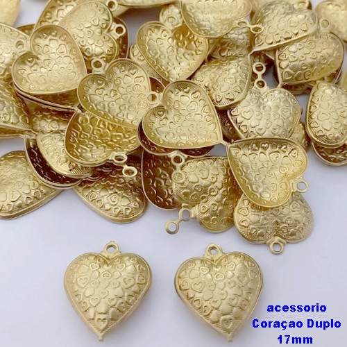 ACESSORIO NO BRUTO PRONTO PARA O BANHO(CX.50) )(458) -Pingente Coraçao Duplo C/ Coraçoes 17mm - VENDIDA POR UNIDADE - PESO DA UNIDADE 1.6GR - BRU25736