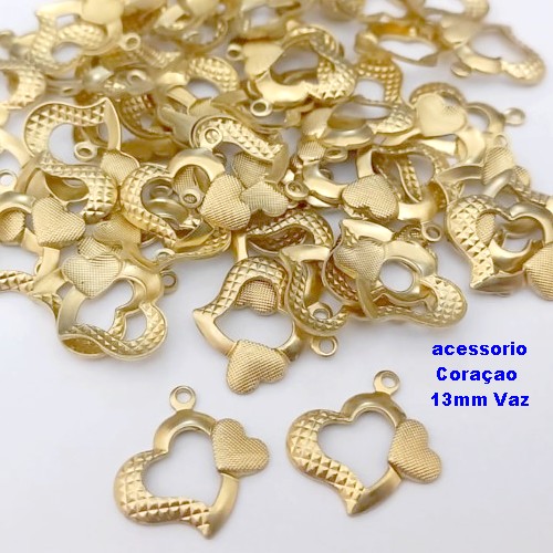 ACESSORIO NO BRUTO PRONTO PARA O BANHO(CX.50) (2414) -Coraçao 13mm Vaz C/ Coraçaozinho - VENDIDA POR UNIDADE - PESO DA UNIDADE 0,06GR - BRU25739