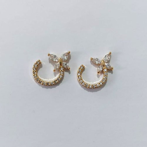 BRINCO FOLHEADO A OURO - BANHADO COM 5 MILÉSIMOS + VERNIZ DIAMOND - BRINCO DE PINO BASE FLOR COM ZIRCÔNIAS 23MM - OURO1443