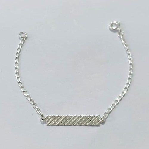 PULSEIRA FOLHEADA A PRATA COM 50 MILÉSIMOS + VERNIZ DIAMOND - PULSEIRA INFANTIL COM PLAQUINHA - TAM: 14CM - PRA1078