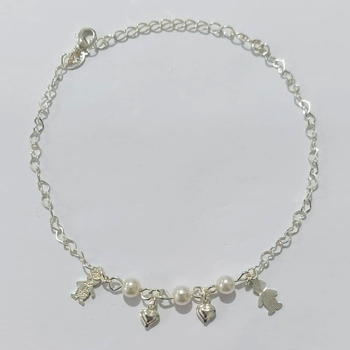 PULSEIRA FOLHEADA A PRATA COM 50 MILÉSIMOS + VERNIZ DIAMOND - PULSEIRA COM PÉROLAS E CRIANÇAS - TAM: 19CM + EXTENSOR - PRA1080