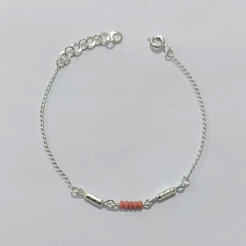 PULSEIRA FOLHEADA A PRATA COM 50 MILÉSIMOS + VERNIZ DIAMOND - PULSEIRA COM MIÇANGA - TAM: 16CM + EXTENSOR - PRA1084