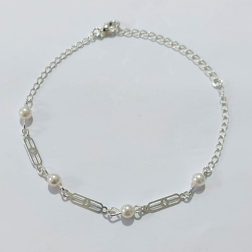 PULSEIRA FOLHEADA A PRATA COM 50 MILÉSIMOS + VERNIZ DIAMOND - PULSEIRA COM PÉROLAS - TAM: 18CM + EXTENSOR - PRA1088