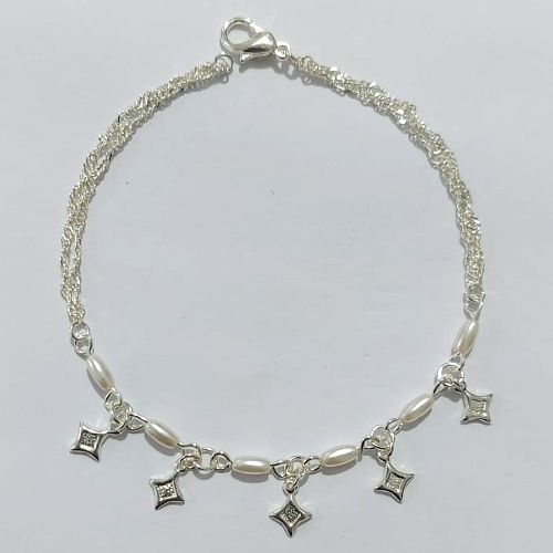 PULSEIRA FOLHEADA A PRATA COM 50 MILÉSIMOS + VERNIZ DIAMOND - PULSEIRA DUPLA COM PÉROLAS - TAM: 19CM - PRA1091