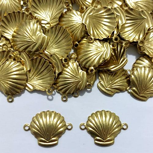ACESSÓRIO NO BRUTO PRONTO PARA O BANHO - (V3170/2) CONCHA COM DUAS ARGOLINHAS 15MM - PESO 0,3GR - COMPOSIÇÃO 100% LATÃO - BRU27005