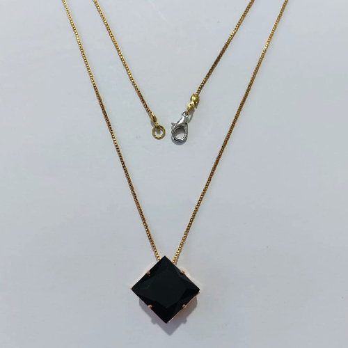 GARGANTILHA NO BRUTO PRONTA PARA O BANHO(CX187) - GARGANTILHA COM CORRENTE VENEZIANA 45CM E PINGENTE EM ZIRCÔNIA QUADRADA NEGRA 12MM - PESO: 3,9GR - COMPOSIÇÃO LATÃO / ZIRCÔNIA - BRU27100