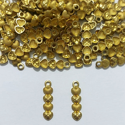 ACESSÓRIO NO BRUTO RONTO PARA O BANHO - (3235) 4 CORAÇÕES 13MM - PESO 0,3GR - COMPOSIÇÃO 100% LATÃO - BRU27141