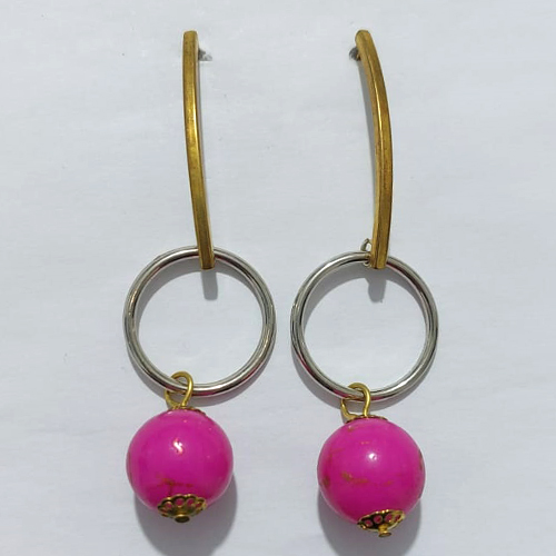 BRINCO NO BRUTO PRONTO PARA O BANHO(CX190) - BRINCO DE PINO BASE COMPRIDA COM ESFERA ROSA E ARGOLA 39MM - PESO 5,2GR - COMPOSIÇÃO: 100% LATÃO - BRU27171