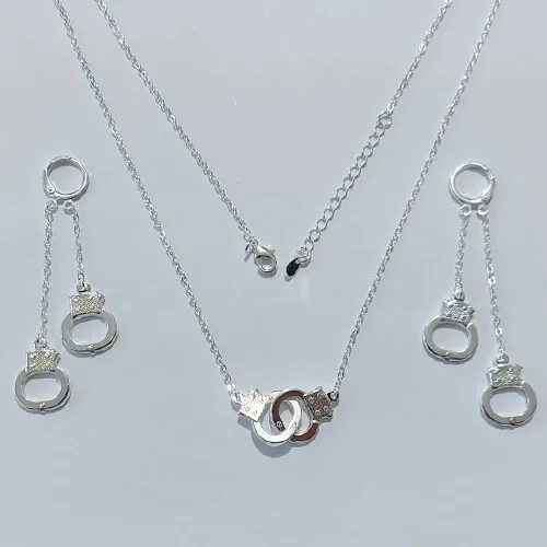 CONJUNTO FOLHEADO A PRATA COM 50 MILÉSIMOS +(CX190) VERNIZ DIAMOND -CONJUNTO CORRENTE CADEADO ALGEMA E BRINCO ARGOLA DE PRESSÃO COM PINGENTES DE ALGEMAS - PRA1164