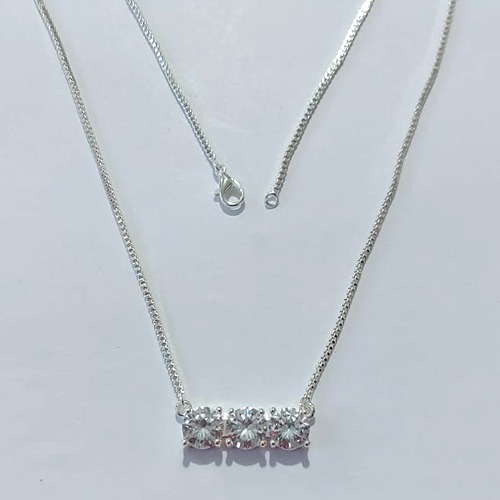 GARGANTILHA FOLHEADA A PRATA COM 50 MILÉSIMOS + VERNIZ DIAMOND - GARGANTILHA COM PINGENTE EM ZIRCÔNIAS CRISTAIS 26MM - PRA1214