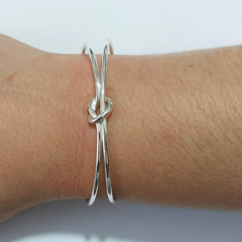 BRACELETE FOLHEADO A PRATA COM 50 MILÉSIMOS + VERNIZ DIAMOND - BRACELETE NÓ - PRA1263