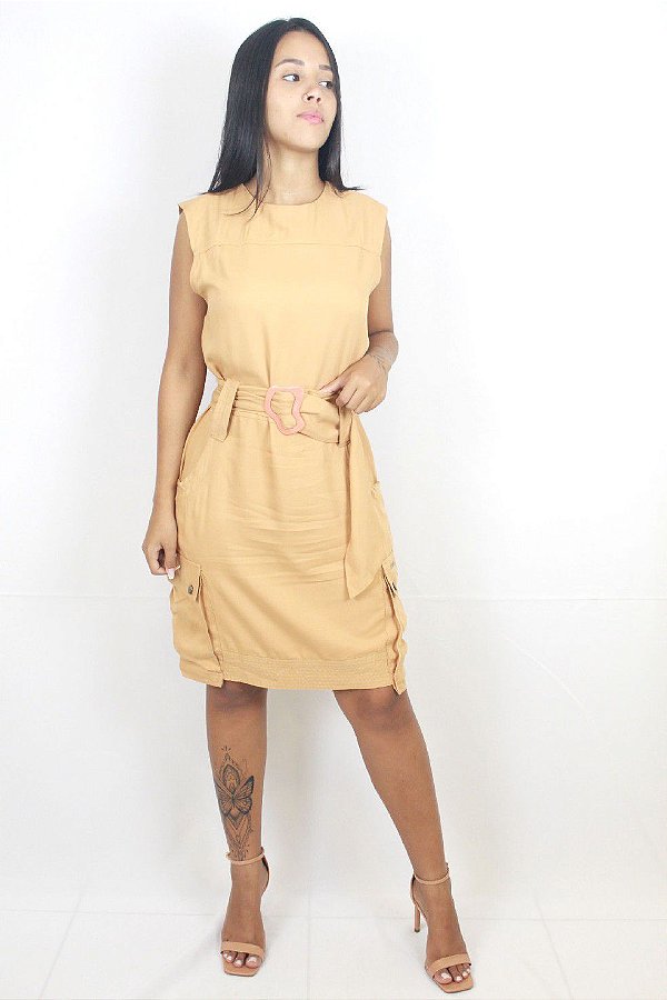 VESTIDO FORUM CURTO COM CINTO