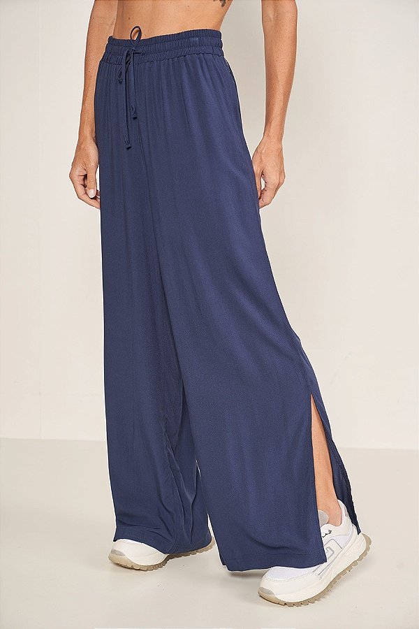 CALÇA COLCCI COMFORT AMPLA COM ABERTURA LATERAL - AZUL LIFE