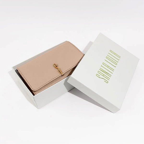 BOLSA CARTEIRA SANTA LOLLA METALIZADA BEGE ALÇA CORRENTE TRANSVERSAL