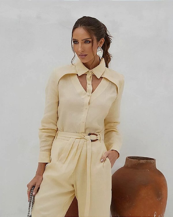 CAMISA KARMANI LINHO DECOTE EM V