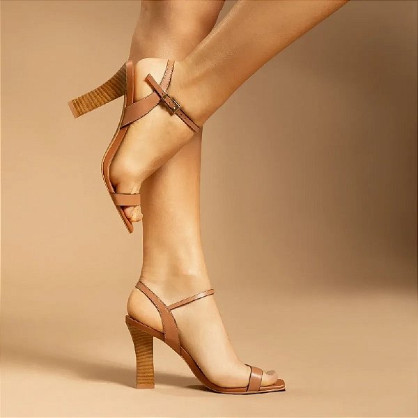 SANDÁLIA SANTA LOLLA COURO BICO QUADRADO MARROM SAFARI