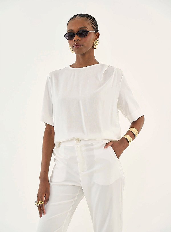 BLUSA COMFORT COM DETALHE EM PREGA NO OMBRO COLCCI