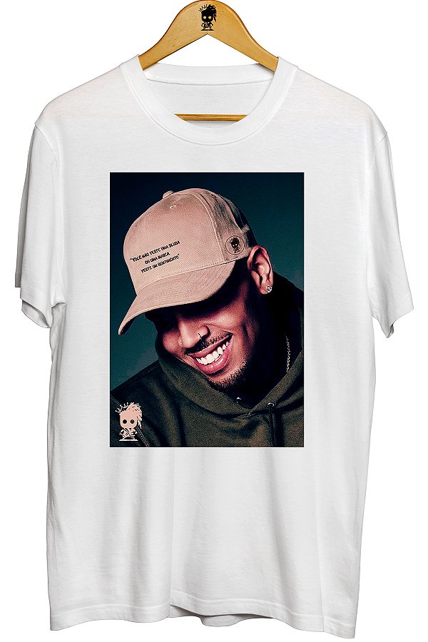 Camiseta Chris Brown Boné