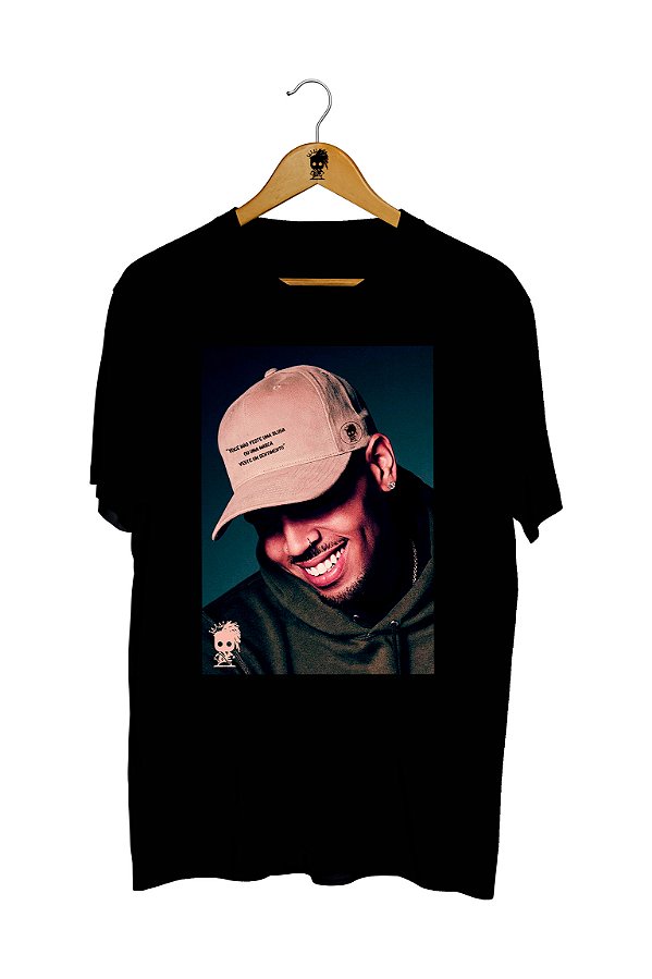 Camiseta Chris Brown Boné